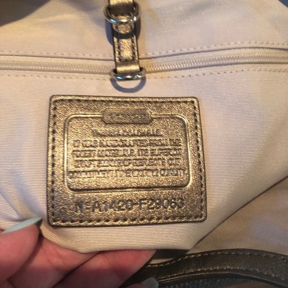 This is a Brand New Without Tags Coach Beach Bag - Picture 4 of 4